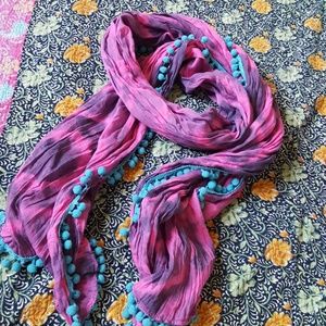 B1G1F NATURAL LIFE pom pom scarf